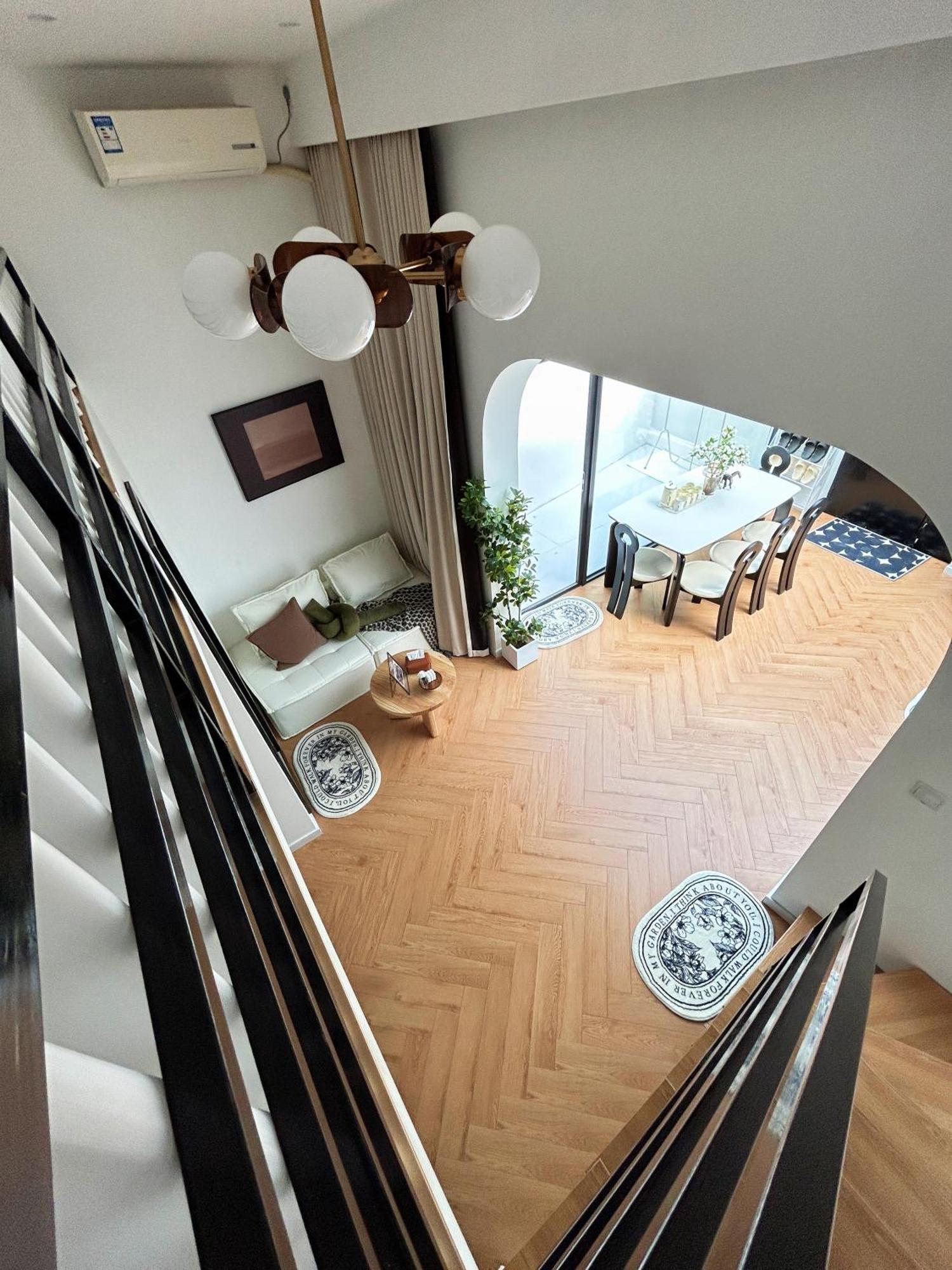 Zhilan Apartment *